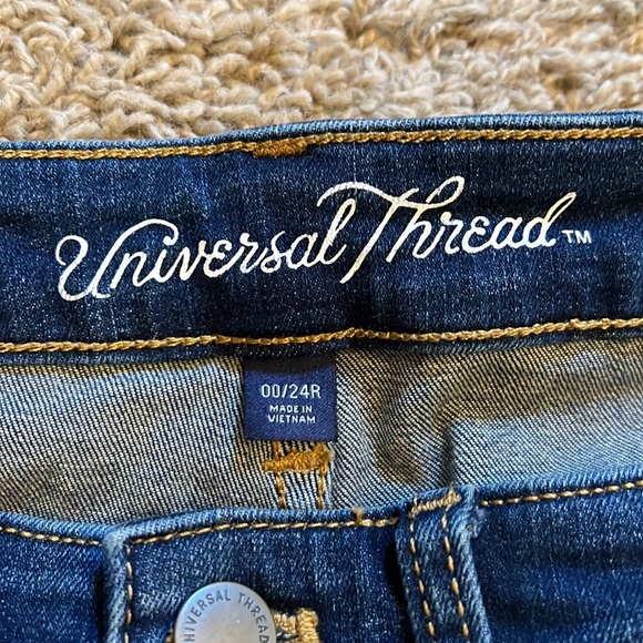 Universal Thread Jean Shorts - Picture 3 of 3